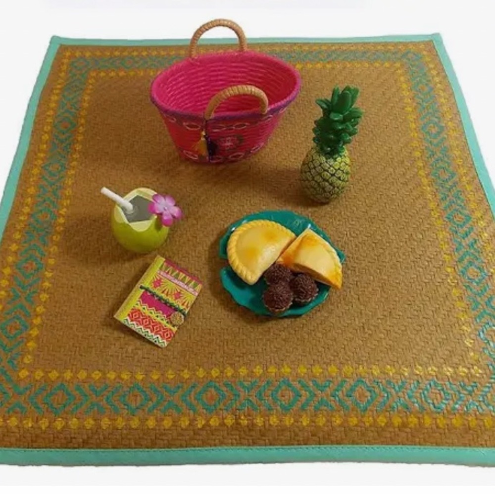 American Girl Doll~ Lea Clark’s beach picnic set